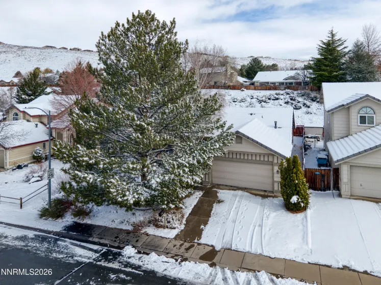 5216 Santa Barbara, Sparks, Nevada 89436, 3 Bedrooms Bedrooms, ,2 BathroomsBathrooms,Residential,Residential,Santa Barbara,260001947