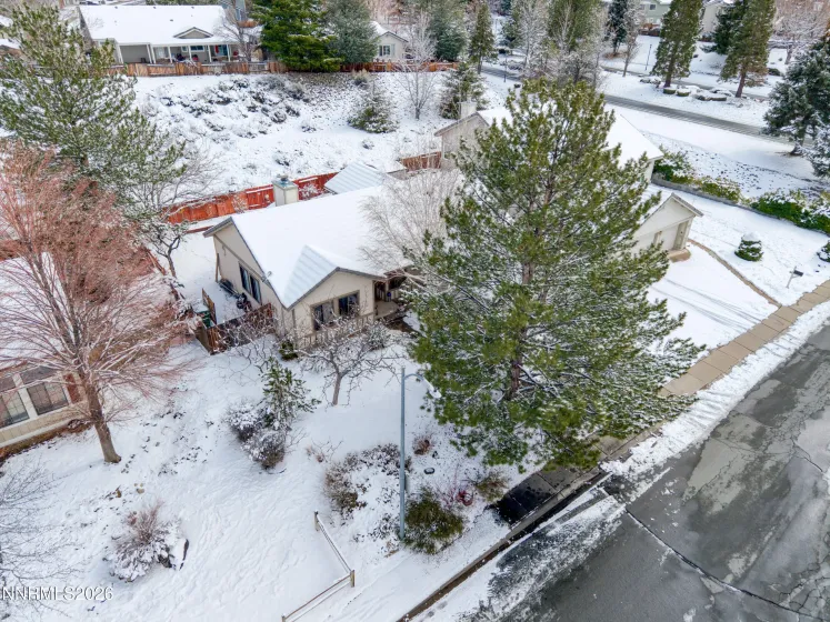 5216 Santa Barbara, Sparks, Nevada 89436, 3 Bedrooms Bedrooms, ,2 BathroomsBathrooms,Residential,Residential,Santa Barbara,260001947