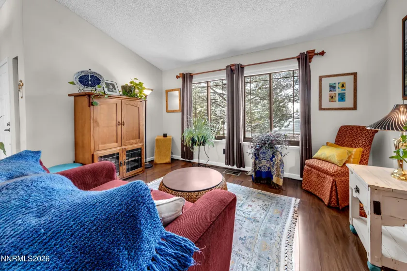 5216 Santa Barbara, Sparks, Nevada 89436, 3 Bedrooms Bedrooms, ,2 BathroomsBathrooms,Residential,Residential,Santa Barbara,260001947