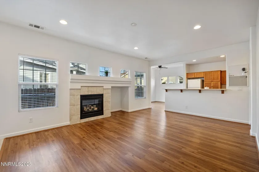 5362 Village Meadows, Sparks, Nevada 89436, 2 Bedrooms Bedrooms, ,2 BathroomsBathrooms,Residential,Residential,Village Meadows,260001958