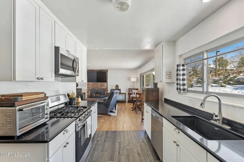 14660 Rim Rock, Reno, Nevada 89521, 3 Bedrooms Bedrooms, ,2 BathroomsBathrooms,Residential,Residential,Rim Rock,260001959