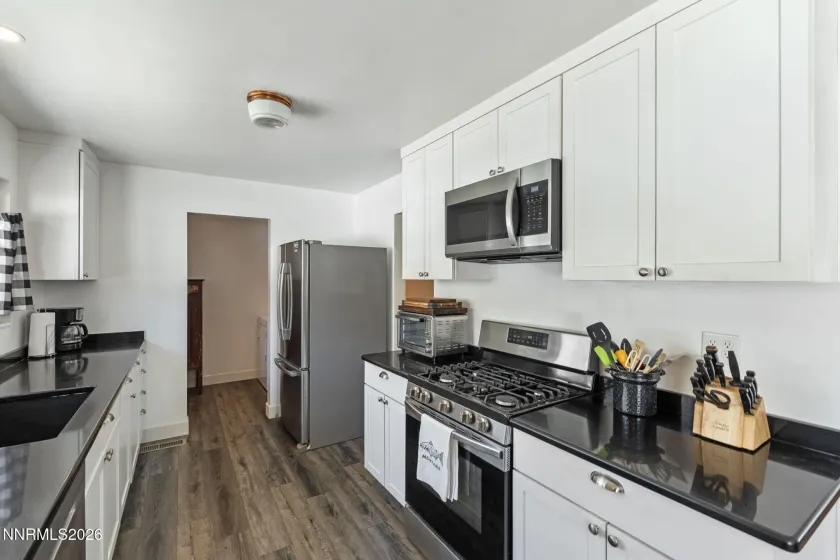 14660 Rim Rock, Reno, Nevada 89521, 3 Bedrooms Bedrooms, ,2 BathroomsBathrooms,Residential,Residential,Rim Rock,260001959