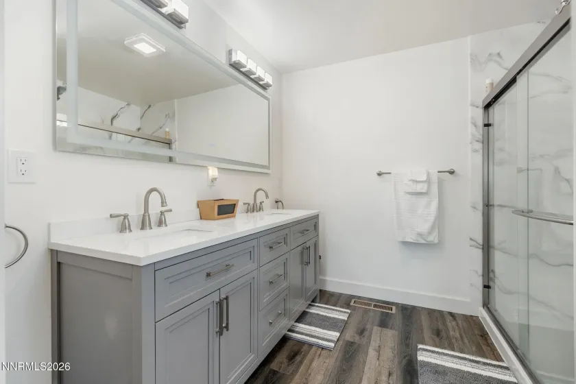 14660 Rim Rock, Reno, Nevada 89521, 3 Bedrooms Bedrooms, ,2 BathroomsBathrooms,Residential,Residential,Rim Rock,260001959