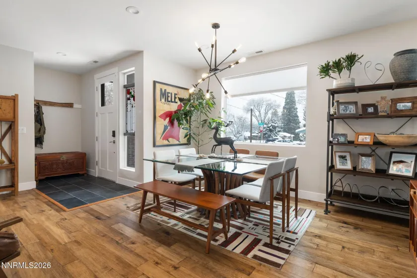 1301 Wright, Reno, Nevada 89509, 3 Bedrooms Bedrooms, ,3 BathroomsBathrooms,Residential,Residential,Wright,260001960