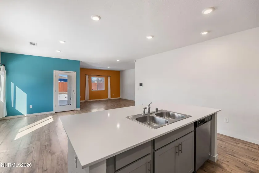 962 Kathryn, Fernley, Nevada 89408, 4 Bedrooms Bedrooms, ,2 BathroomsBathrooms,Residential,Residential,Kathryn,260001968