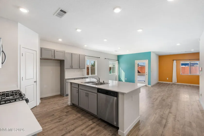 962 Kathryn, Fernley, Nevada 89408, 4 Bedrooms Bedrooms, ,2 BathroomsBathrooms,Residential,Residential,Kathryn,260001968