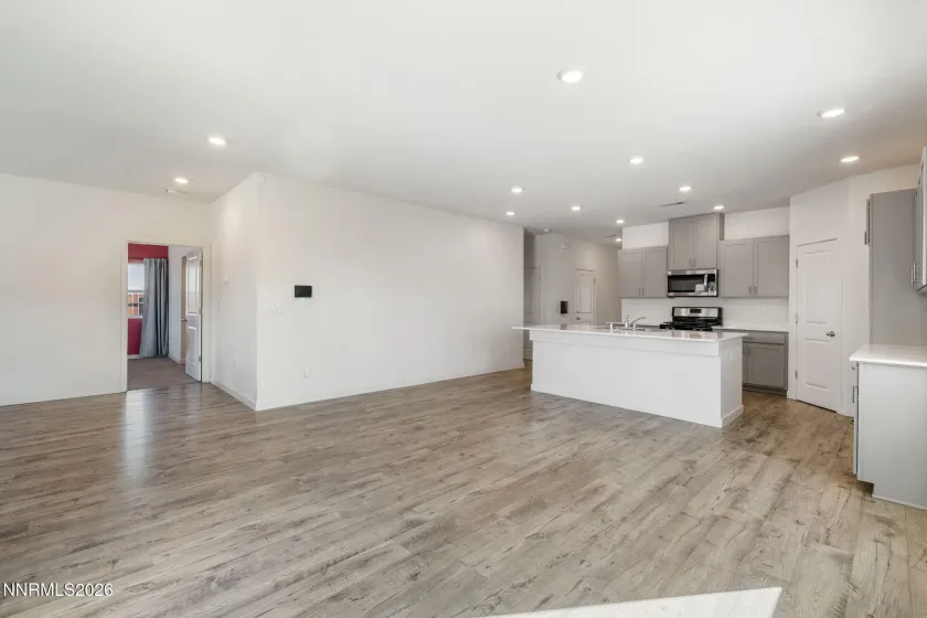 962 Kathryn, Fernley, Nevada 89408, 4 Bedrooms Bedrooms, ,2 BathroomsBathrooms,Residential,Residential,Kathryn,260001968