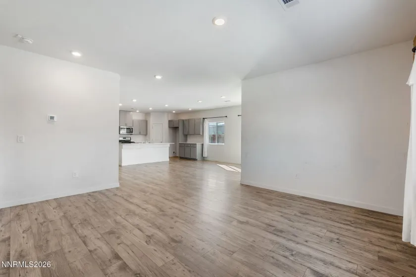 962 Kathryn, Fernley, Nevada 89408, 4 Bedrooms Bedrooms, ,2 BathroomsBathrooms,Residential,Residential,Kathryn,260001968