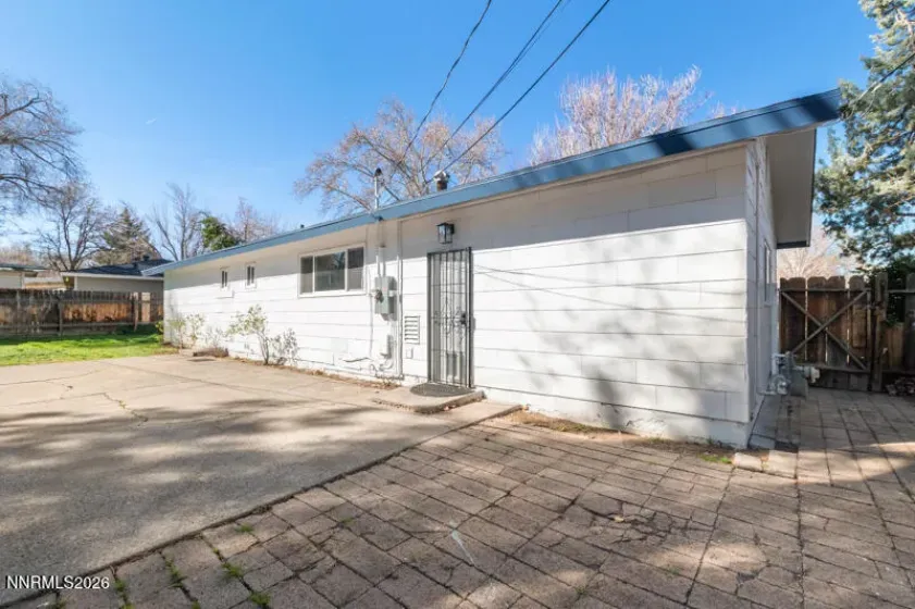 810 Lahontan, Reno, Nevada 89509, 3 Bedrooms Bedrooms, ,2 BathroomsBathrooms,Residential,Residential,Lahontan,260001974