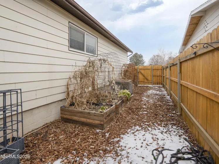 1450 Bridge, Winnemucca, Nevada 89445, 4 Bedrooms Bedrooms, ,3 BathroomsBathrooms,Residential,Residential,Bridge,260001975