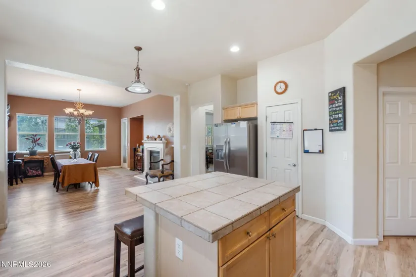 7337 Phoenix, Sparks, Nevada 89436, 4 Bedrooms Bedrooms, ,3 BathroomsBathrooms,Residential,Residential,Phoenix,0,260001977