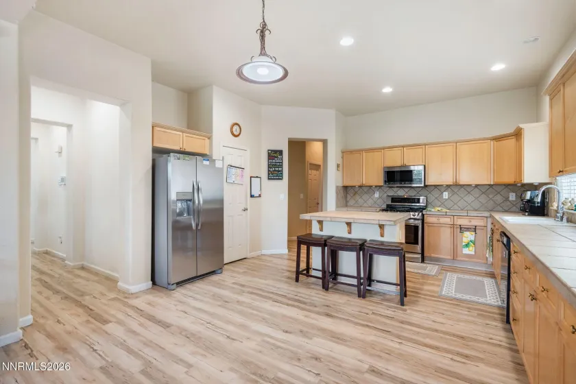 7337 Phoenix, Sparks, Nevada 89436, 4 Bedrooms Bedrooms, ,3 BathroomsBathrooms,Residential,Residential,Phoenix,0,260001977