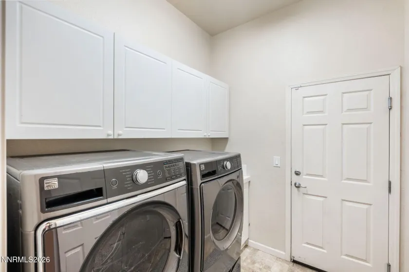 7337 Phoenix, Sparks, Nevada 89436, 4 Bedrooms Bedrooms, ,3 BathroomsBathrooms,Residential,Residential,Phoenix,0,260001977