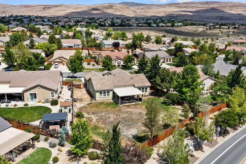 7337 Phoenix, Sparks, Nevada 89436, 4 Bedrooms Bedrooms, ,3 BathroomsBathrooms,Residential,Residential,Phoenix,0,260001977