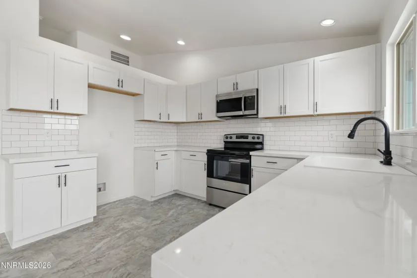 530 St Louis, Fernley, Nevada 89408, 3 Bedrooms Bedrooms, ,2 BathroomsBathrooms,Residential,Residential,St Louis,260001982