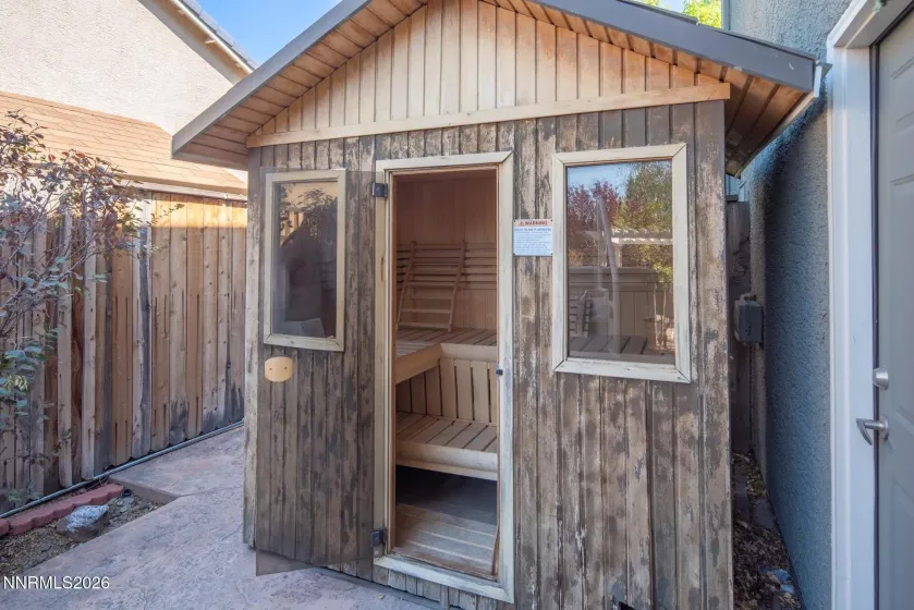 1215 Ebling, Sparks, Nevada 89436, 3 Bedrooms Bedrooms, ,3 BathroomsBathrooms,Residential,Residential,Ebling,260001987