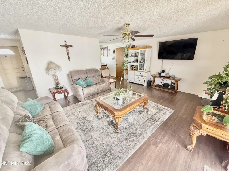 3365 Vista Grande, Carson City, Nevada 89705, ,2 BathroomsBathrooms,Residential,Residential,Vista Grande,260001992