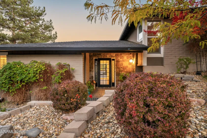 2360 Pioneer, Reno, Nevada 89509, 5 Bedrooms Bedrooms, ,4 BathroomsBathrooms,Residential,Residential,Pioneer,250057015