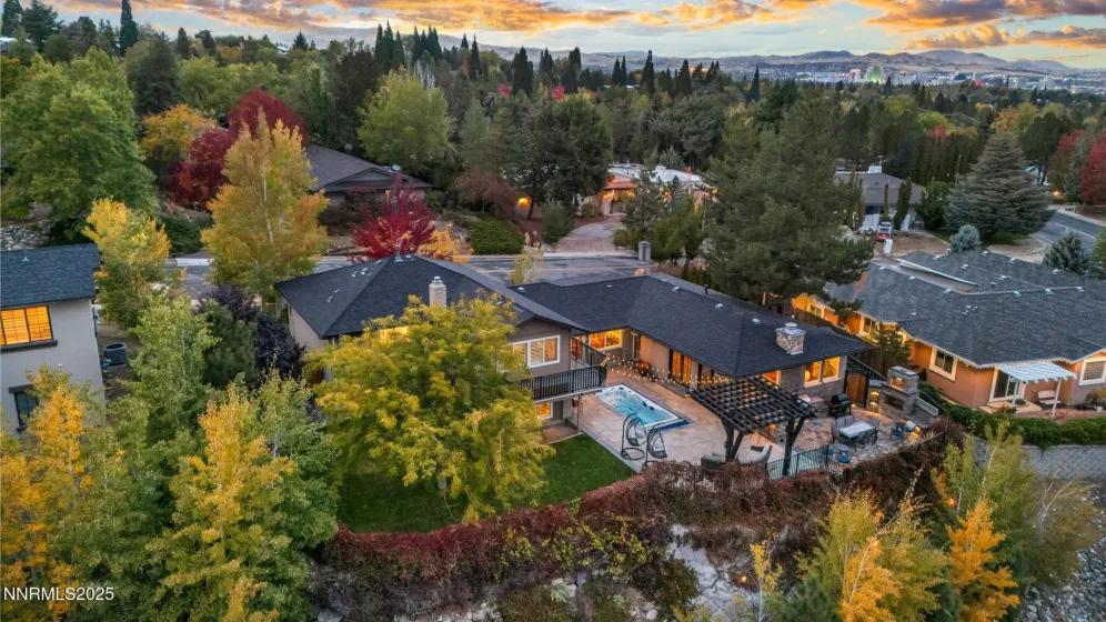 2360 Pioneer, Reno, Nevada 89509, 5 Bedrooms Bedrooms, ,4 BathroomsBathrooms,Residential,Residential,Pioneer,250057015