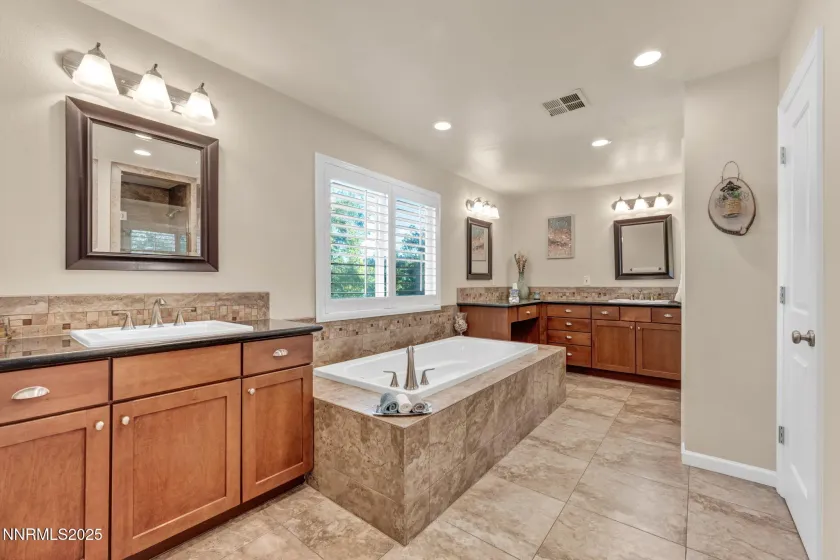 2360 Pioneer, Reno, Nevada 89509, 5 Bedrooms Bedrooms, ,4 BathroomsBathrooms,Residential,Residential,Pioneer,250057015