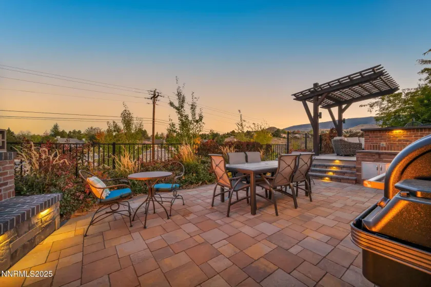 2360 Pioneer, Reno, Nevada 89509, 5 Bedrooms Bedrooms, ,4 BathroomsBathrooms,Residential,Residential,Pioneer,250057015