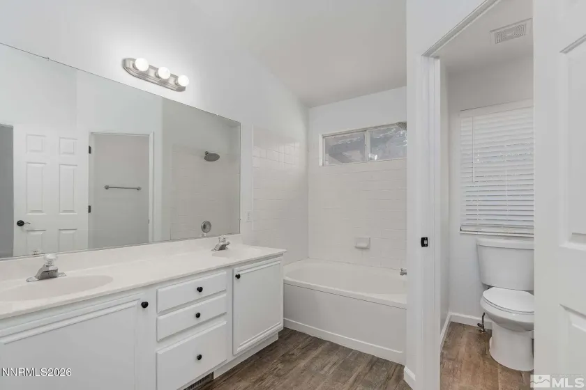 8000 Monterey Shores, Reno, Nevada 89506, 4 Bedrooms Bedrooms, ,2 BathroomsBathrooms,Residential,Residential,Monterey Shores,260001993