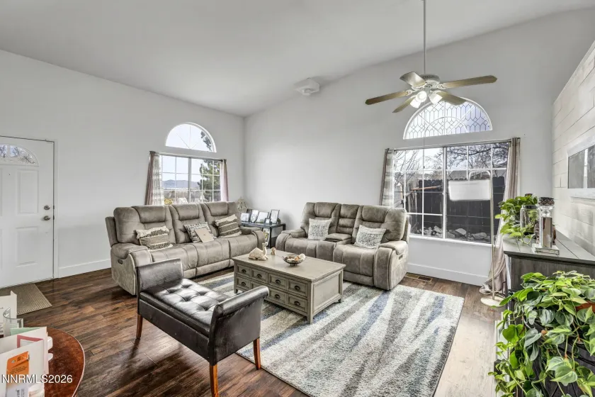 8000 Monterey Shores, Reno, Nevada 89506, 4 Bedrooms Bedrooms, ,2 BathroomsBathrooms,Residential,Residential,Monterey Shores,260001993