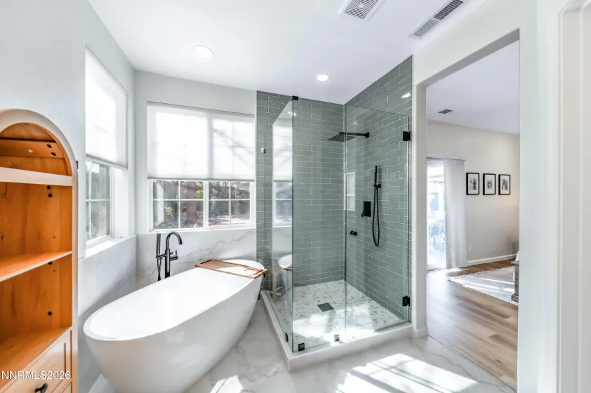 560 Connemaras, Reno, Nevada 89521, 4 Bedrooms Bedrooms, ,3 BathroomsBathrooms,Residential,Residential,Connemaras,260002000