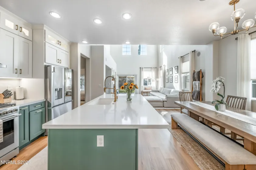 560 Connemaras, Reno, Nevada 89521, 4 Bedrooms Bedrooms, ,3 BathroomsBathrooms,Residential,Residential,Connemaras,260002000