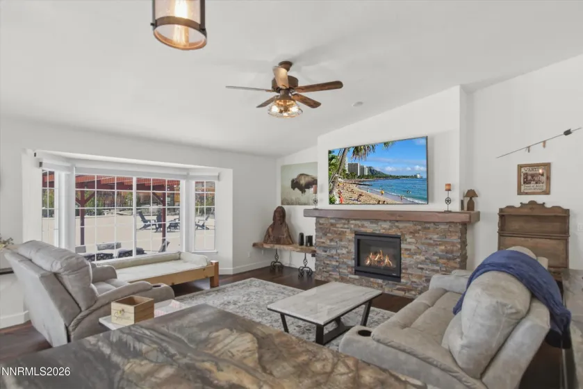 435 Kathy, Sparks, Nevada 89436, 3 Bedrooms Bedrooms, ,3 BathroomsBathrooms,Residential,Residential,Kathy,260002003