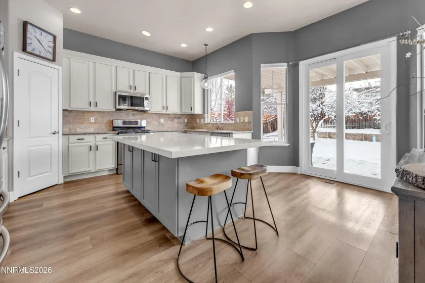 2725 Decoy, Sparks, Nevada 89436, 5 Bedrooms Bedrooms, ,4 BathroomsBathrooms,Residential,Residential,Decoy,260001997