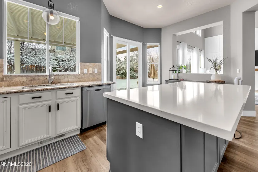 2725 Decoy, Sparks, Nevada 89436, 5 Bedrooms Bedrooms, ,4 BathroomsBathrooms,Residential,Residential,Decoy,260001997