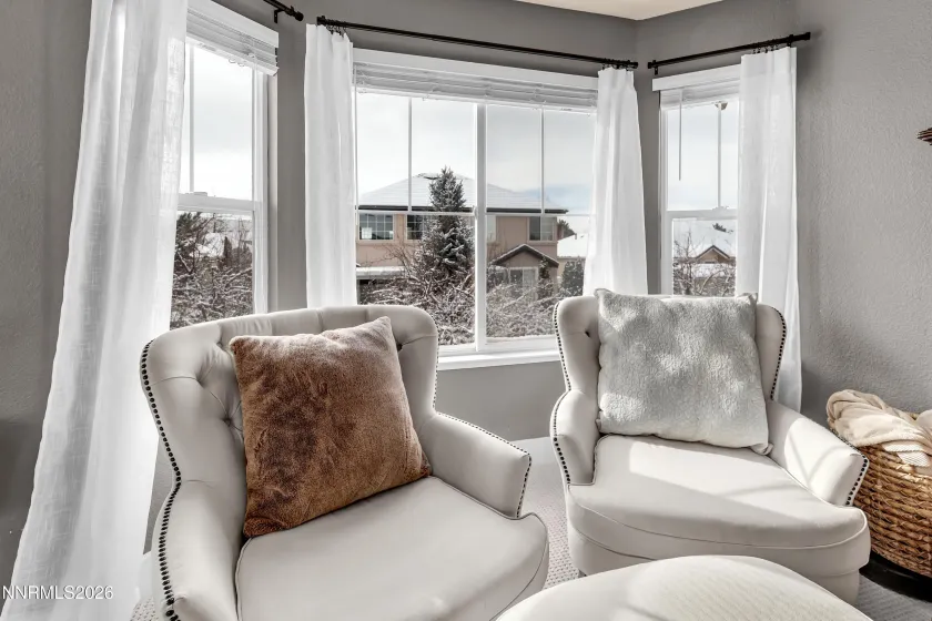 2725 Decoy, Sparks, Nevada 89436, 5 Bedrooms Bedrooms, ,4 BathroomsBathrooms,Residential,Residential,Decoy,260001997