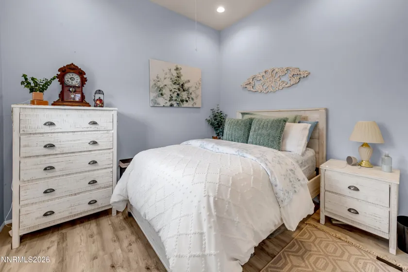 2725 Decoy, Sparks, Nevada 89436, 5 Bedrooms Bedrooms, ,4 BathroomsBathrooms,Residential,Residential,Decoy,260001997