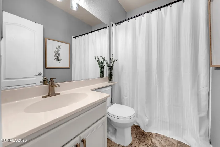 2725 Decoy, Sparks, Nevada 89436, 5 Bedrooms Bedrooms, ,4 BathroomsBathrooms,Residential,Residential,Decoy,260001997