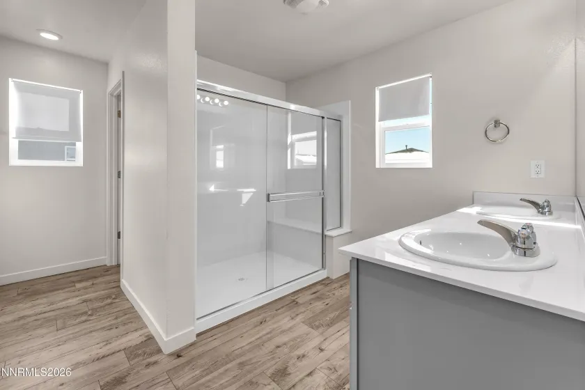 1297 Old Barn, Sparks, Nevada 89436, 5 Bedrooms Bedrooms, ,3 BathroomsBathrooms,Residential,Residential,Old Barn,260002005