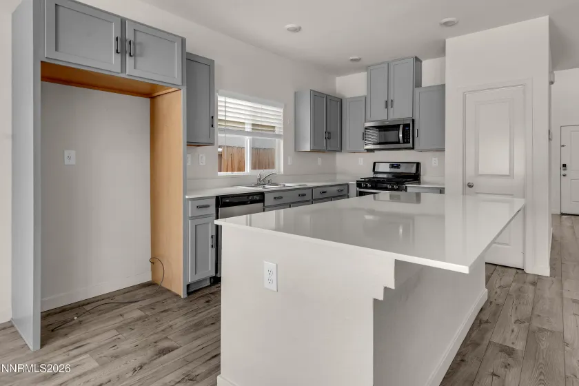 1297 Old Barn, Sparks, Nevada 89436, 5 Bedrooms Bedrooms, ,3 BathroomsBathrooms,Residential,Residential,Old Barn,260002005