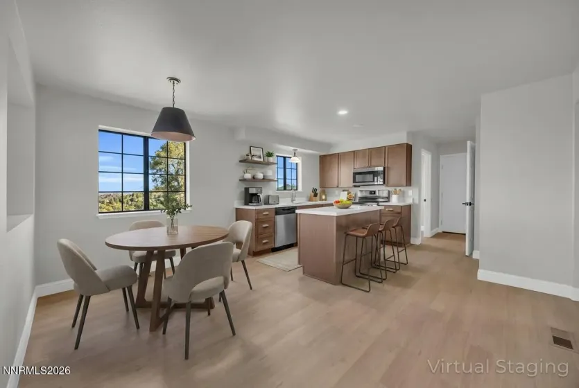 1525 Bonanza, Reno, Nevada 89521, 5 Bedrooms Bedrooms, ,3 BathroomsBathrooms,Residential,Residential,Bonanza,260002006