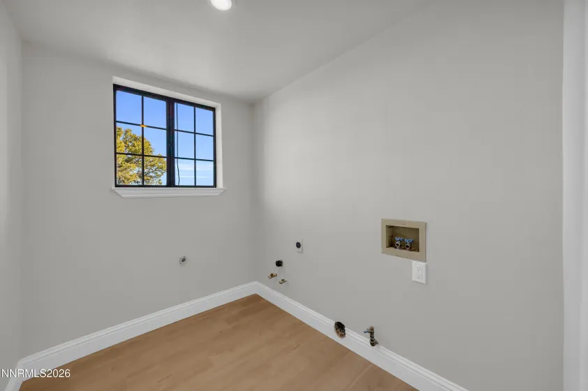 1525 Bonanza, Reno, Nevada 89521, 5 Bedrooms Bedrooms, ,3 BathroomsBathrooms,Residential,Residential,Bonanza,260002006