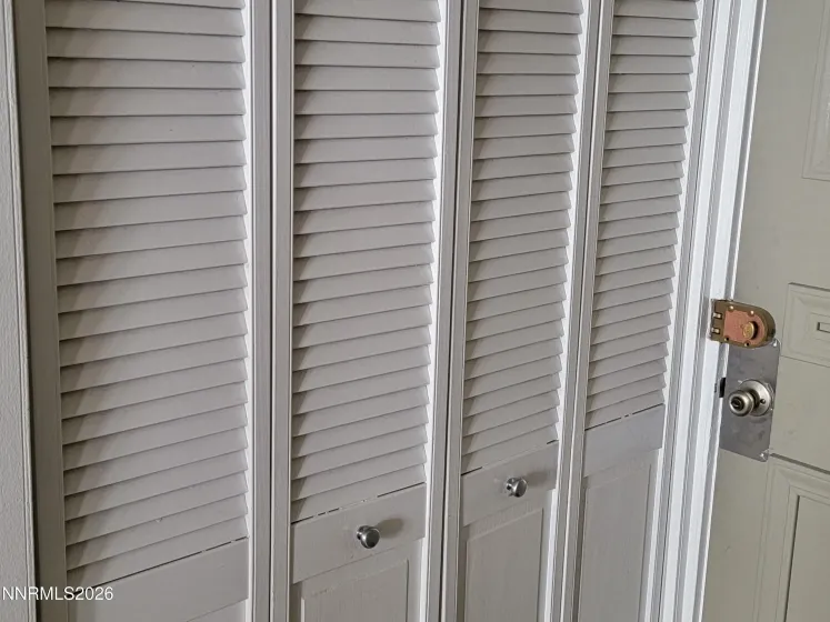 280 Island, Reno, Nevada 89501, ,1 BathroomBathrooms,Residential,Residential,Island,260002007