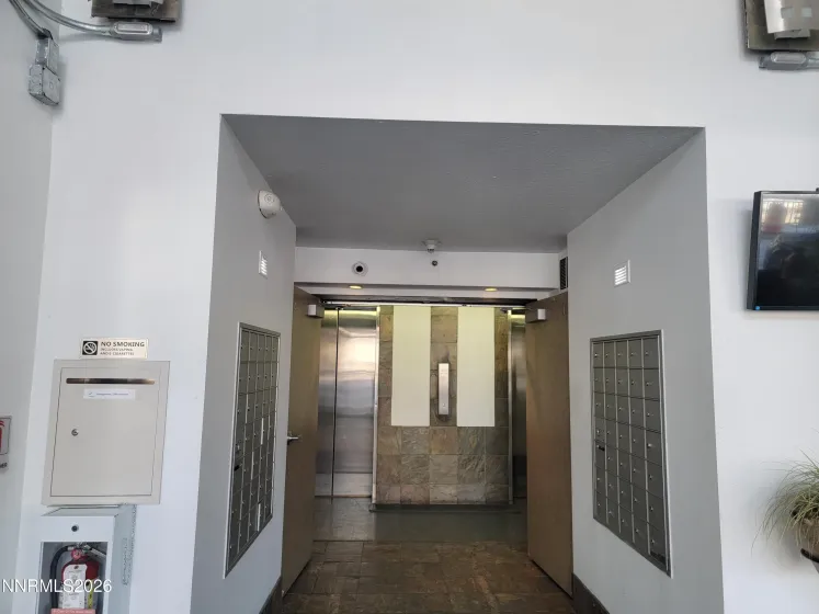 280 Island, Reno, Nevada 89501, ,1 BathroomBathrooms,Residential,Residential,Island,260002007