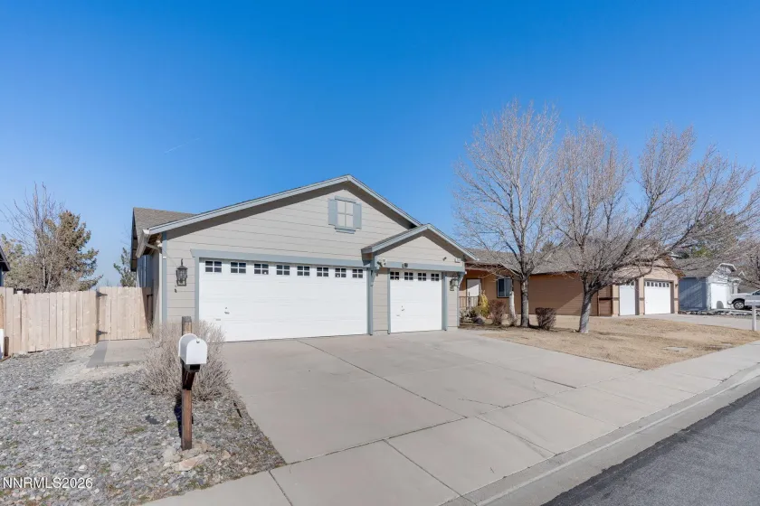 7975 Monterey Shores, Reno, Nevada 89506, 3 Bedrooms Bedrooms, ,2 BathroomsBathrooms,Residential,Residential,Monterey Shores,260002010