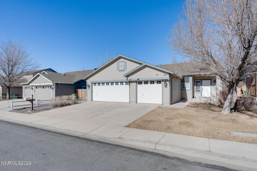 7975 Monterey Shores, Reno, Nevada 89506, 3 Bedrooms Bedrooms, ,2 BathroomsBathrooms,Residential,Residential,Monterey Shores,260002010