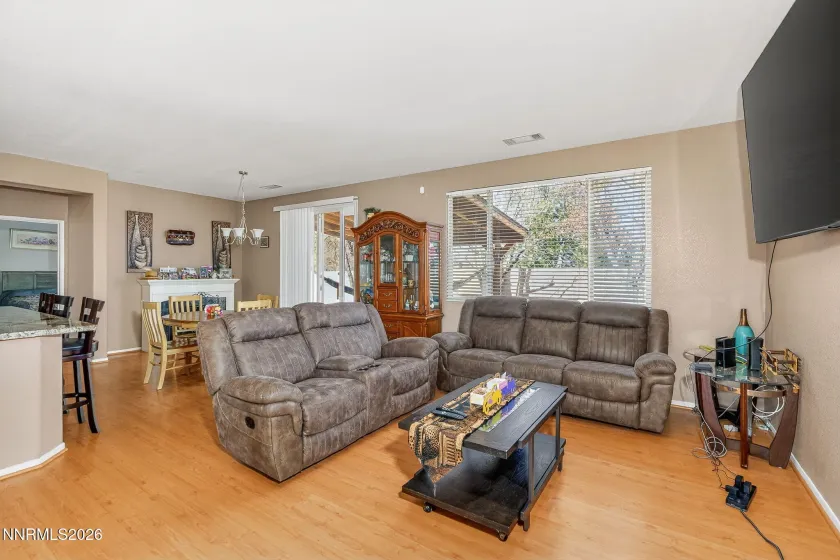 7975 Monterey Shores, Reno, Nevada 89506, 3 Bedrooms Bedrooms, ,2 BathroomsBathrooms,Residential,Residential,Monterey Shores,260002010