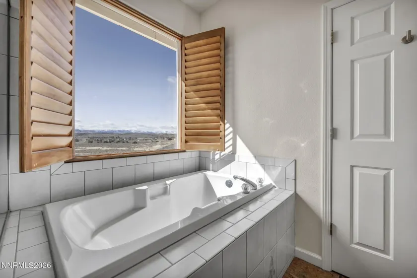 1568 Barker, Gardnerville, Nevada 89410, 5 Bedrooms Bedrooms, ,4 BathroomsBathrooms,Residential,Residential,Barker,260002021