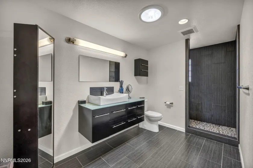 1568 Barker, Gardnerville, Nevada 89410, 5 Bedrooms Bedrooms, ,4 BathroomsBathrooms,Residential,Residential,Barker,260002021