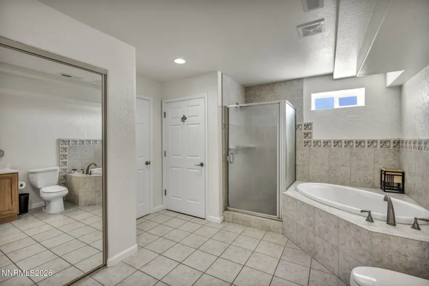 1568 Barker, Gardnerville, Nevada 89410, 5 Bedrooms Bedrooms, ,4 BathroomsBathrooms,Residential,Residential,Barker,260002021