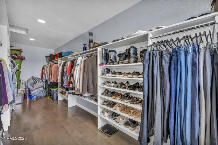 1568 Barker, Gardnerville, Nevada 89410, 5 Bedrooms Bedrooms, ,4 BathroomsBathrooms,Residential,Residential,Barker,260002021