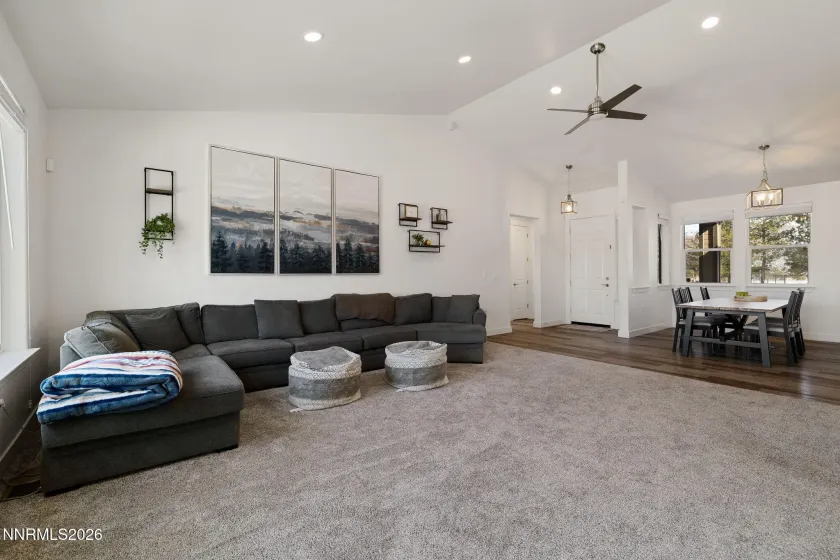 4917 Hombre, Reno, Nevada 89502, 3 Bedrooms Bedrooms, ,2 BathroomsBathrooms,Residential,Residential,Hombre,260002029