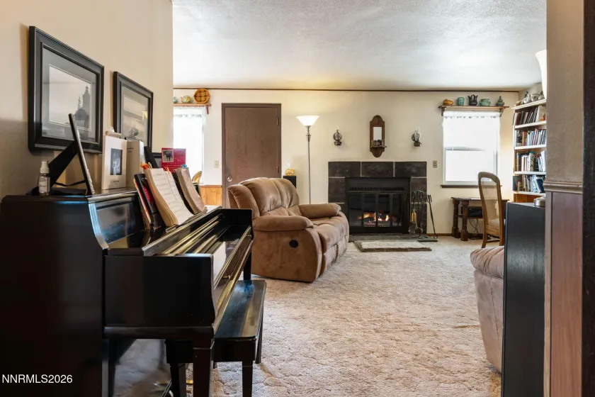 144 Ring, Dayton, Nevada 89403, 3 Bedrooms Bedrooms, ,2 BathroomsBathrooms,Residential,Residential,Ring,260002028